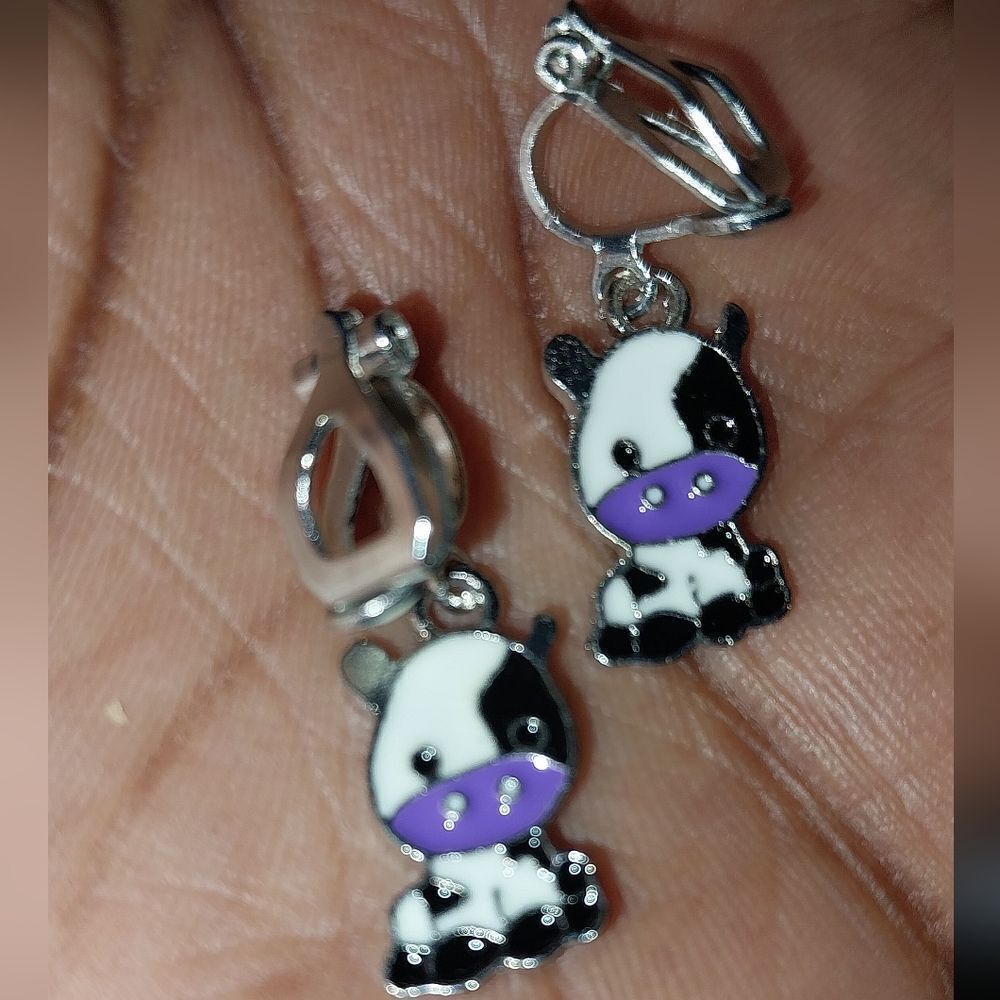 Hand Crafted Super cute kid's fashion clip-on earrings - Picture 2 of 5